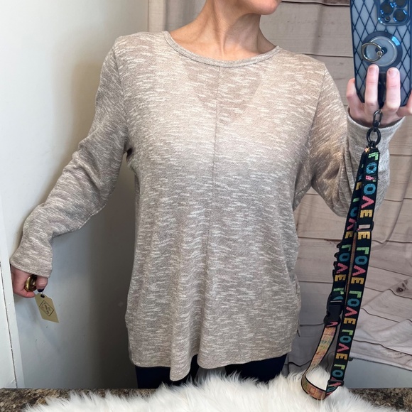 🔥2/$10 NWT🤩 |•ST. JOHN'S BAY•| Lightweight Spring Sweater Khaki Tan/Snowdrift XL - Picture 1 of 12